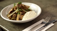 Sirloin Stroganoff, fried noodles