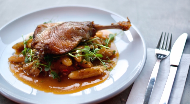 Crispy duck leg, walnut cabbage noodles 