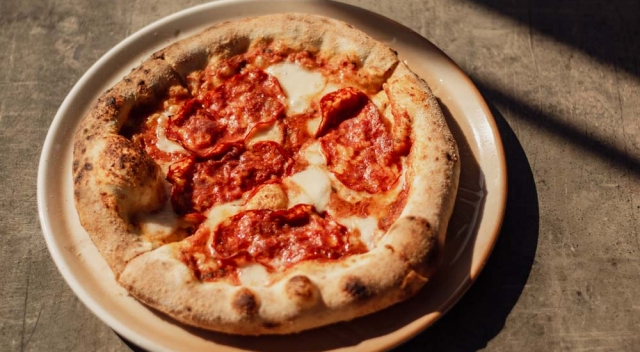 Pikáns olasz szalámis