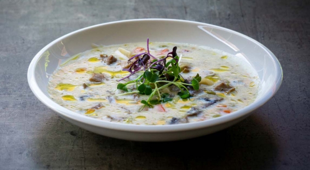 Tárkonyos pulykaraguleves 